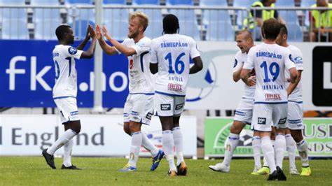 骑士对阵马刺内线狂轰80分，创下队史近29年纪录