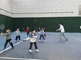 十三水技巧：如何在不看牌的情况下，通过对手的表情判断其“底道”强度？（十三水读表技巧：不看牌也能识别对手底道强弱）